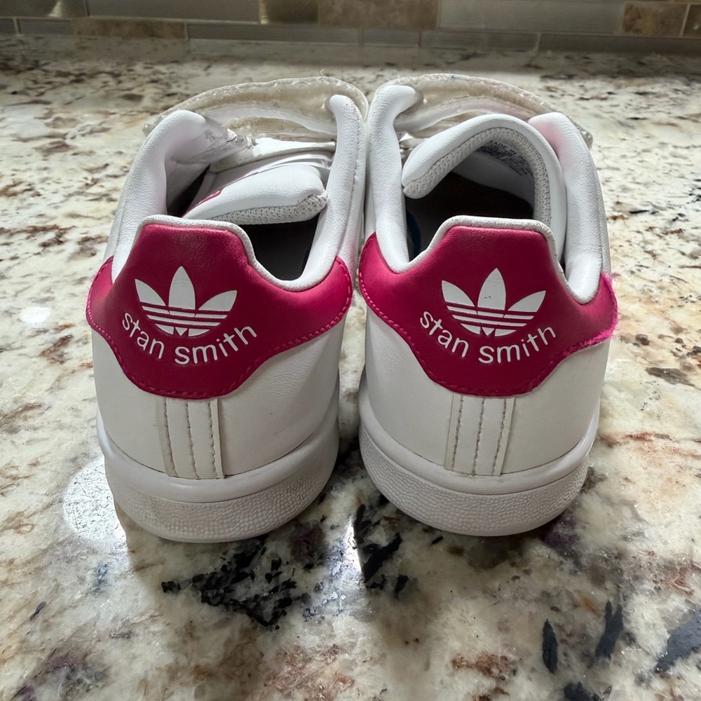 Adidas Girl White Sneakers with Pink Details - Picture 3 of 10
